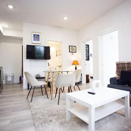 It'S A Corner Unit With Cool City Skyline Views! Washington Kültér fotó