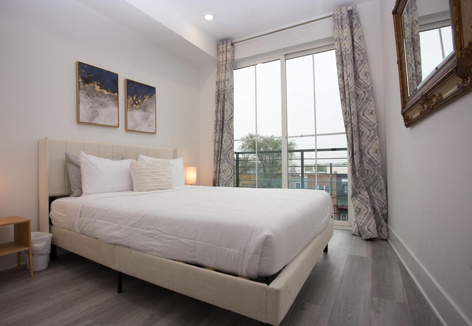 It'S A Corner Unit With Cool City Skyline Views! Washington Kültér fotó