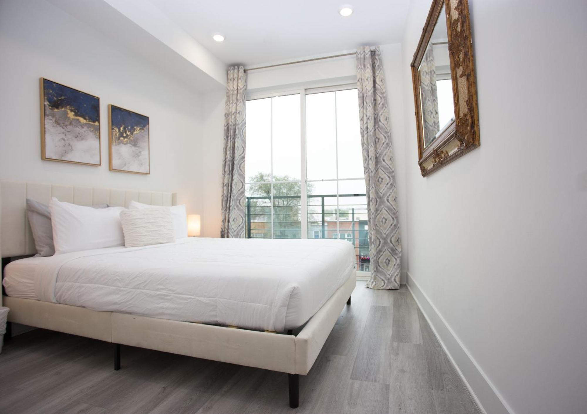 It'S A Corner Unit With Cool City Skyline Views! Washington Kültér fotó